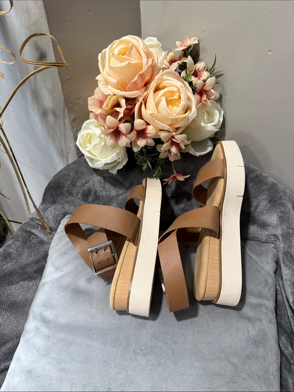 BAMBOO Brown Platform Sandals with Cross Straps